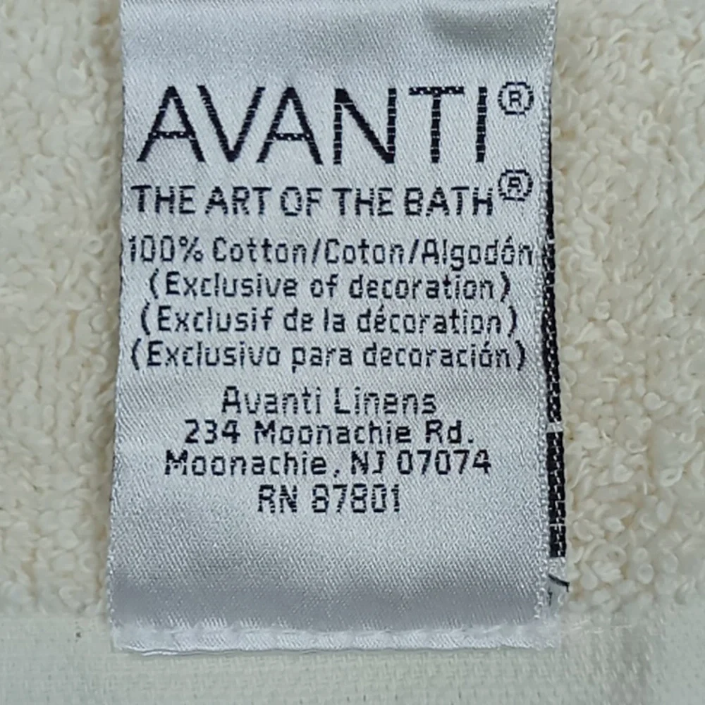 2 Avanti Colony Palm Cotton Fingertip Towels Ivory/Green Embellished Beading